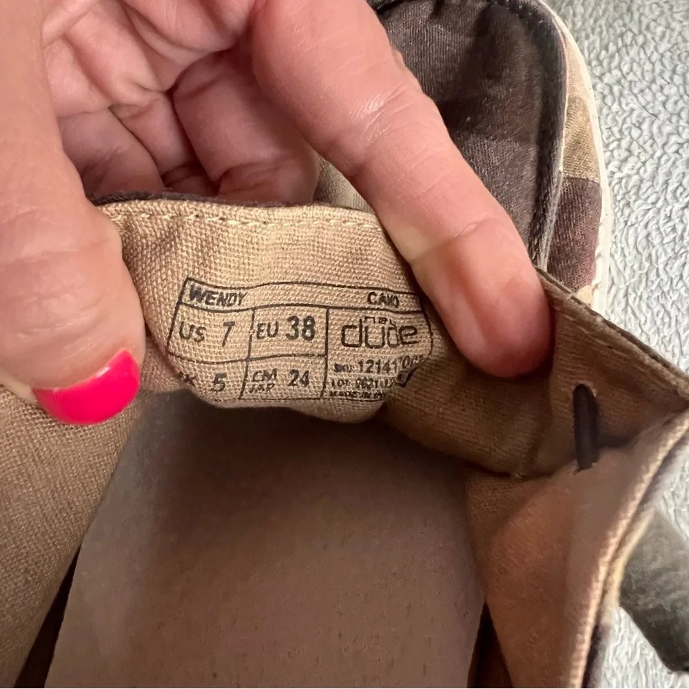 Hey Dude Wendy Camo Camouflage Print Slip-On Sneaker Canvas Shoe Sz 7 - Picture 13 of 15